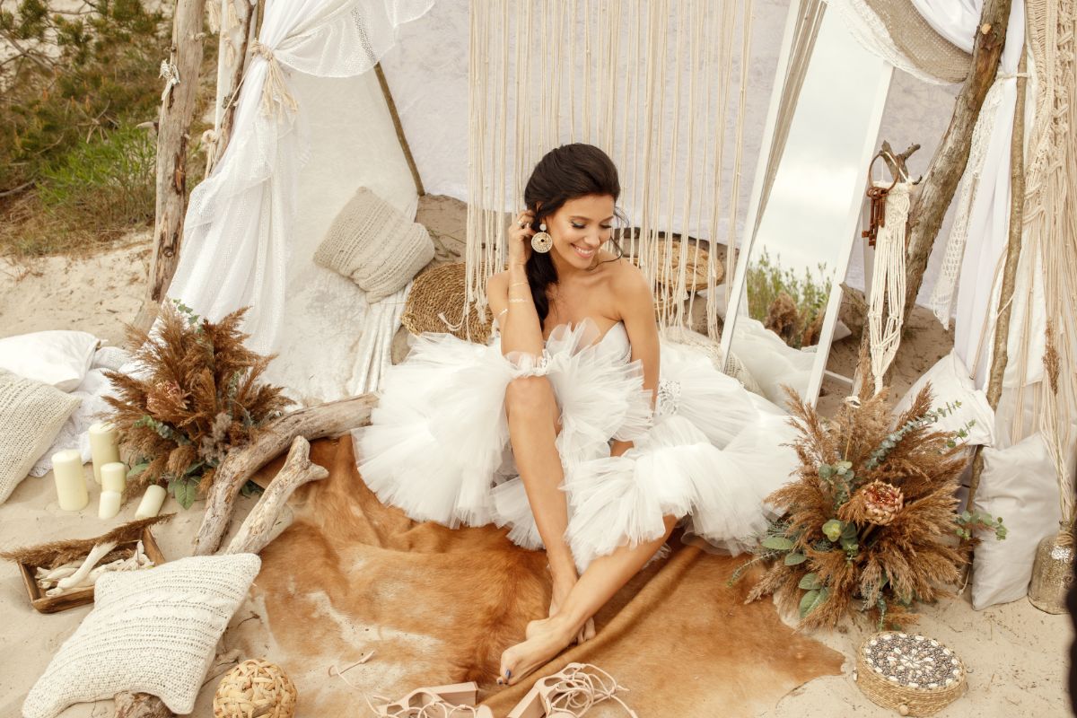 32 Best Boho Style Wedding Dresses