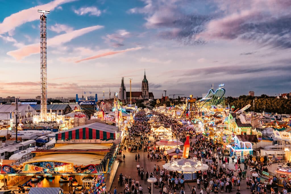 What are the 10 major cities in Germany, Oktoberfest celebration and traditional beer gardens